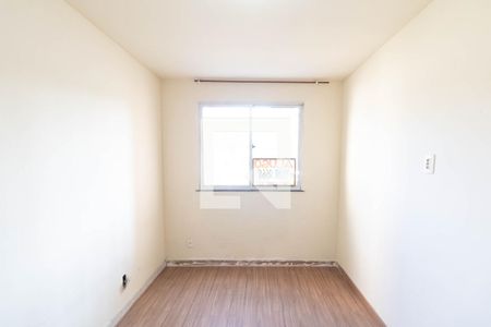 Quarto 1 de apartamento para alugar com 2 quartos, 42m² em Senador Vasconcelos, Rio de Janeiro