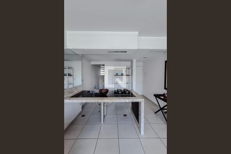 Cozinha de kitnet/studio à venda com 1 quarto, 42m² em Liberdade, São Paulo