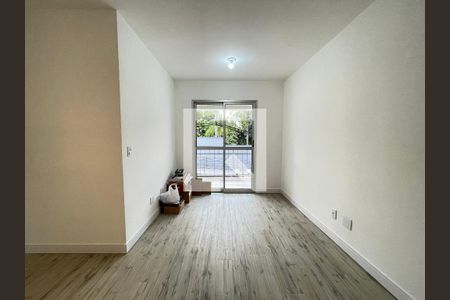 Sala de apartamento para alugar com 3 quartos, 72m² em Vila Lageado, São Paulo