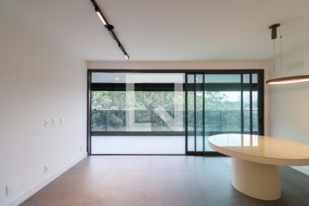 Apartamento para alugar com 3 quartos, 145m² em Jardim Fonte do Morumbi, São Paulo