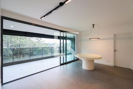 Apartamento para alugar com 3 quartos, 145m² em Jardim Fonte do Morumbi, São Paulo