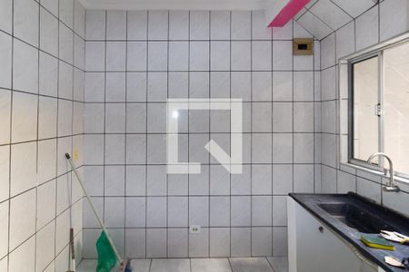 Cozinha de casa para alugar com 1 quarto, 60m² em Jardim Tiete, São Paulo