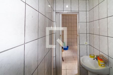 Banheiro de casa para alugar com 1 quarto, 60m² em Jardim Tiete, São Paulo