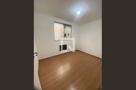 Quarto de apartamento para alugar com 2 quartos, 44m² em Padre Miguel, Rio de Janeiro
