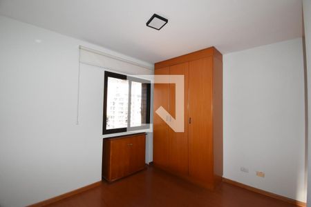 Suíte de apartamento para alugar com 2 quartos, 62m² em Batel, Curitiba