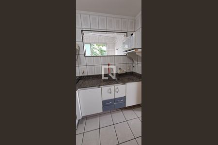 Cozinha de apartamento à venda com 2 quartos, 53m² em Vila Amélia, São Paulo