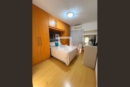 Quarto  de casa de condomínio para alugar com 4 quartos, 250m² em Freguesia (Jacarepaguá), Rio de Janeiro