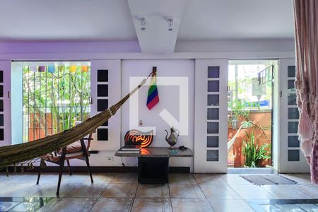 Sala 2 de apartamento para alugar com 2 quartos, 70m² em Urca, Rio de Janeiro
