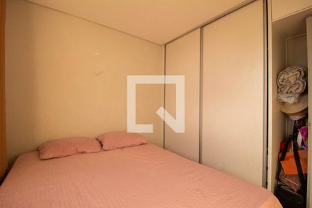 Quarto 01  de apartamento à venda com 2 quartos, 43m² em Camargos, Belo Horizonte