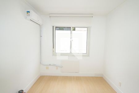 Quarto 1 de apartamento para alugar com 3 quartos, 107m² em Independência, Porto Alegre