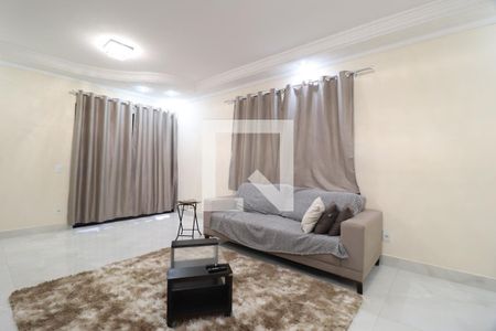 Sala de casa para alugar com 3 quartos, 250m² em Jardim Patricia, Uberlândia