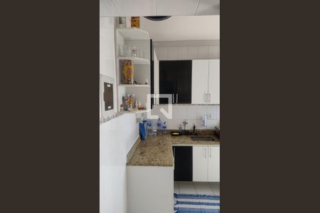 Cozinha de apartamento para alugar com 2 quartos, 71m² em Maracanã, Praia Grande