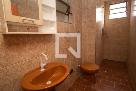 Banheiro de casa para alugar com 2 quartos, 80m² em Vila Penteado, São Paulo