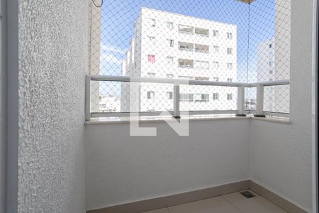 Varanda da sala de apartamento para alugar com 2 quartos, 69m² em Planalto, Belo Horizonte