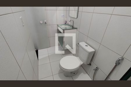 Banheiro de casa para alugar com 1 quarto, 31m² em ., Ferraz de Vasconcelos