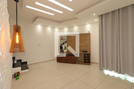 Sala de casa à venda com 3 quartos, 183m² em Vila Curuçá, Santo André