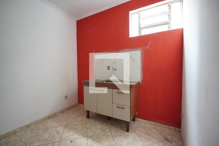 Cozinha de kitnet/studio para alugar com 1 quarto, 28m² em Liberdade, São Paulo
