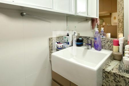 Banheiro da Suíte 1 de apartamento à venda com 3 quartos, 110m² em Funcionários, Belo Horizonte