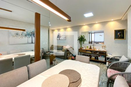 Sala de apartamento à venda com 3 quartos, 110m² em Funcionários, Belo Horizonte