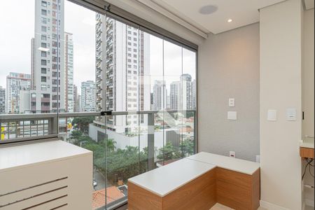 Quarto de kitnet/studio para alugar com 1 quarto, 25m² em Santo Amaro, São Paulo