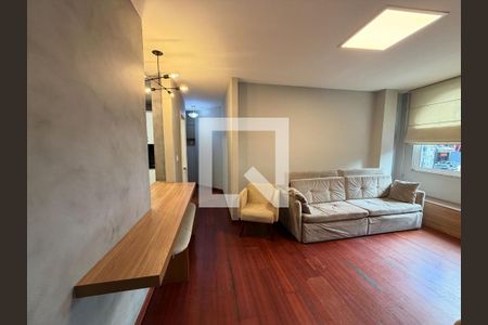 Sala de apartamento para alugar com 2 quartos, 80m² em Copacabana, Rio de Janeiro