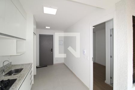 Sala / Cozinha de apartamento para alugar com 1 quarto, 28m² em Vila Dom Pedro Ii, São Paulo
