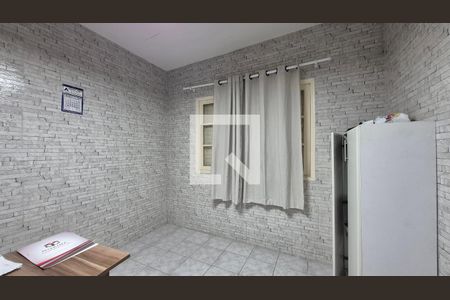 Quarto de casa à venda com 3 quartos, 240m² em Santa Terezinha, Santo André