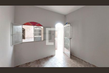 Sala de casa para alugar com 2 quartos, 65m² em Centro, Belford Roxo