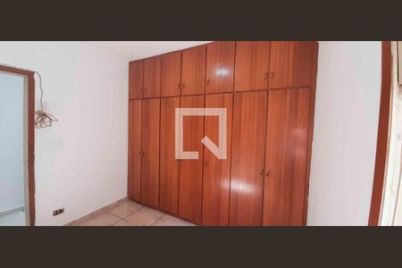 Casa 1 - Quarto 1 de casa à venda com 8 quartos, 270m² em Bela Vista, Osasco