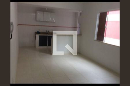 Sala de apartamento para alugar com 1 quarto, 40m² em Jardim Bela Vista, Rio das Ostras