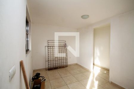 Sala de casa para alugar com 1 quarto, 65m² em Granja Carolina, Cotia