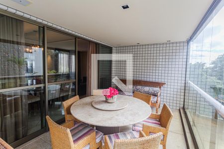 Varanda na Sala de apartamento à venda com 4 quartos, 172m² em Sion, Belo Horizonte
