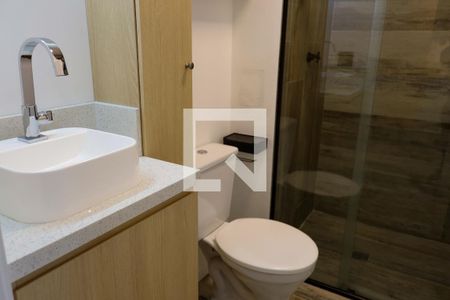 Banheiro de apartamento à venda com 1 quarto, 25m² em Bonfim, Osasco