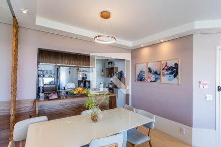 Sala e varanda extendida de apartamento à venda com 2 quartos, 85m² em Jardim Santo Elias, São Paulo