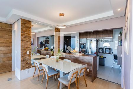 Sala e varanda extendida de apartamento à venda com 2 quartos, 85m² em Jardim Santo Elias, São Paulo