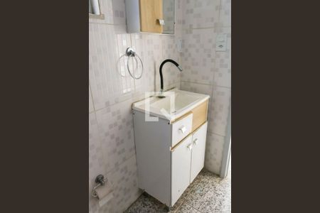 Banheiro de apartamento para alugar com 1 quarto, 45m² em Cachambi, Rio de Janeiro