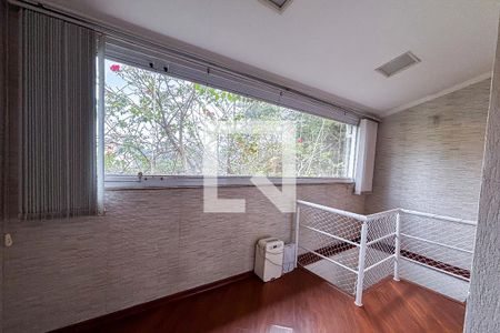 Casa de Condomínio à venda com 3 quartos, 170m² em Jardim das Esmeraldas, São Paulo