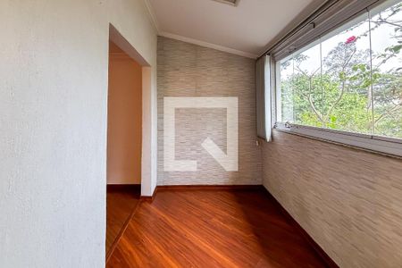 Casa de Condomínio à venda com 3 quartos, 170m² em Jardim das Esmeraldas, São Paulo