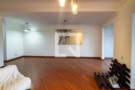 Casa de Condomínio à venda com 3 quartos, 170m² em Jardim das Esmeraldas, São Paulo