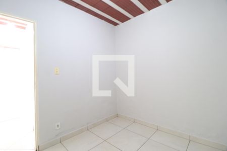 Quarto 2 de casa para alugar com 3 quartos, 150m² em Presidente Roosevelt, Uberlândia