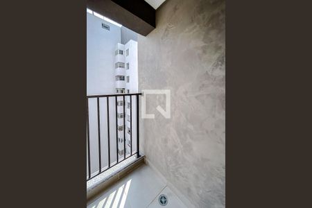Varanda de kitnet/studio para alugar com 1 quarto, 30m² em Barra Funda, São Paulo