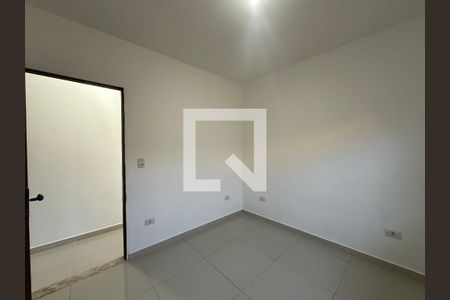 Quarto 1 de casa para alugar com 2 quartos, 70m² em Jardim Silveira, Barueri