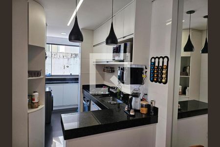 Cozinha de apartamento à venda com 2 quartos, 64m² em Grajaú, Belo Horizonte