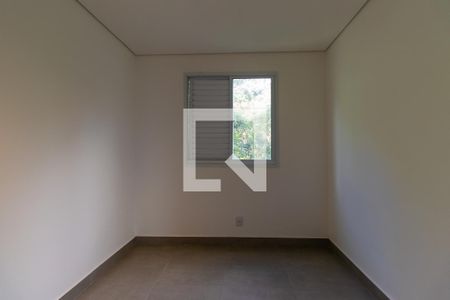 Quarto 1 de apartamento para alugar com 2 quartos, 50m² em Jardim Pioneira, Cotia