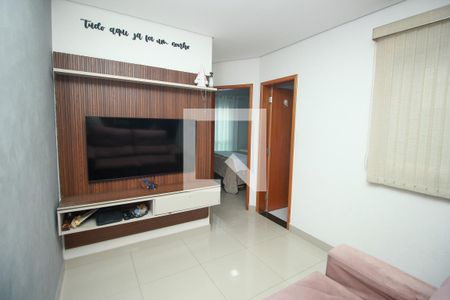 Sala de apartamento para alugar com 2 quartos, 42m² em Vila Helena, Santo André