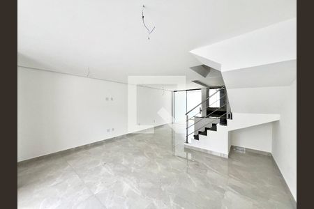 Sala de casa à venda com 3 quartos, 160m² em Santa Branca, Belo Horizonte