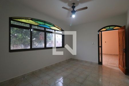 Sala de casa para alugar com 4 quartos, 250m² em Ipiranga, Ribeirão Preto