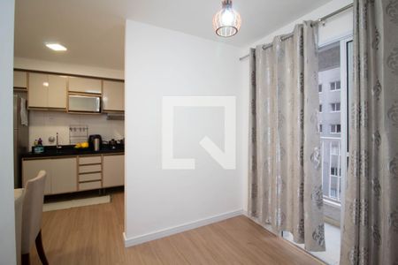 Sala de apartamento para alugar com 2 quartos, 43m² em Picanço, Guarulhos