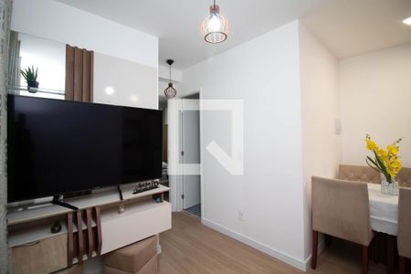 Sala de apartamento para alugar com 2 quartos, 43m² em Picanço, Guarulhos