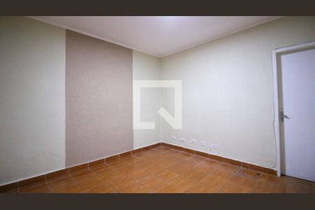 Casa para alugar com 3 quartos, 200m² em Vila Tolstoi, São Paulo